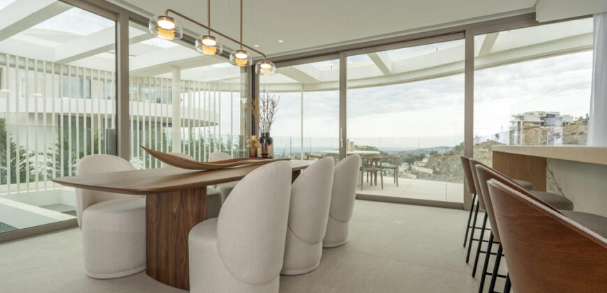 EXCLUSIVE PENTHOUSE WITH POOL