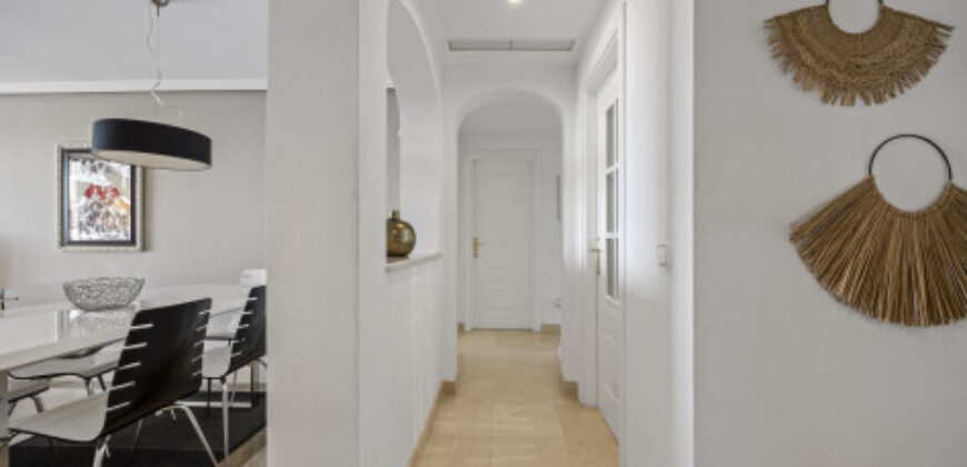 APARTAMENT, LOS ARQUEROS BENAHAVIS. Spacious and bright