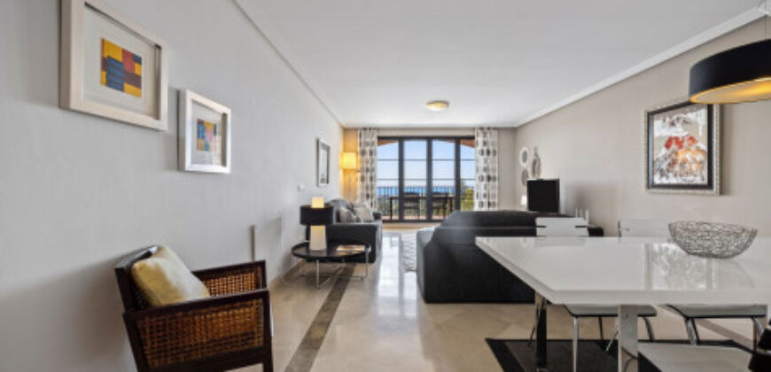 APARTAMENT, LOS ARQUEROS BENAHAVIS. Spacious and bright