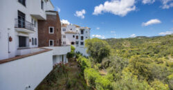 APARTAMENT, LOS ARQUEROS BENAHAVIS. Spacious and bright