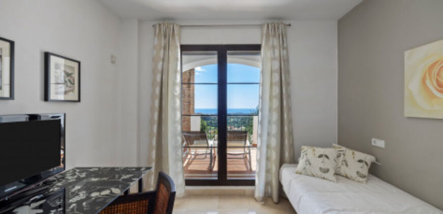 APARTAMENT, LOS ARQUEROS BENAHAVIS. Spacious and bright