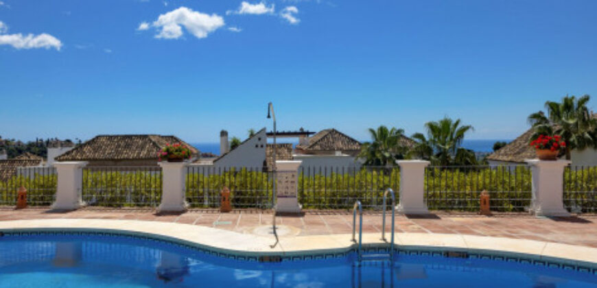 APARTAMENT, LOS ARQUEROS BENAHAVIS. Spacious and bright