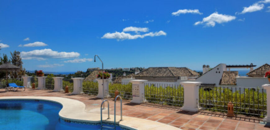 APARTAMENT, LOS ARQUEROS BENAHAVIS. Spacious and bright