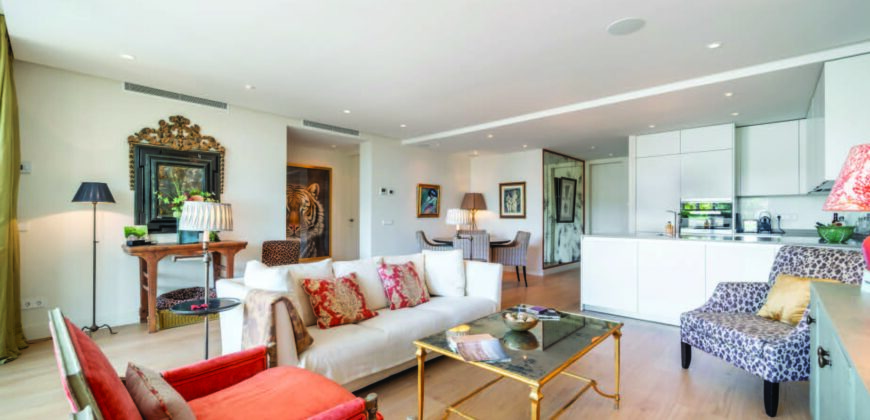 Impeccable Luxury apartment, Persian Gardens, Marina Puente Romano